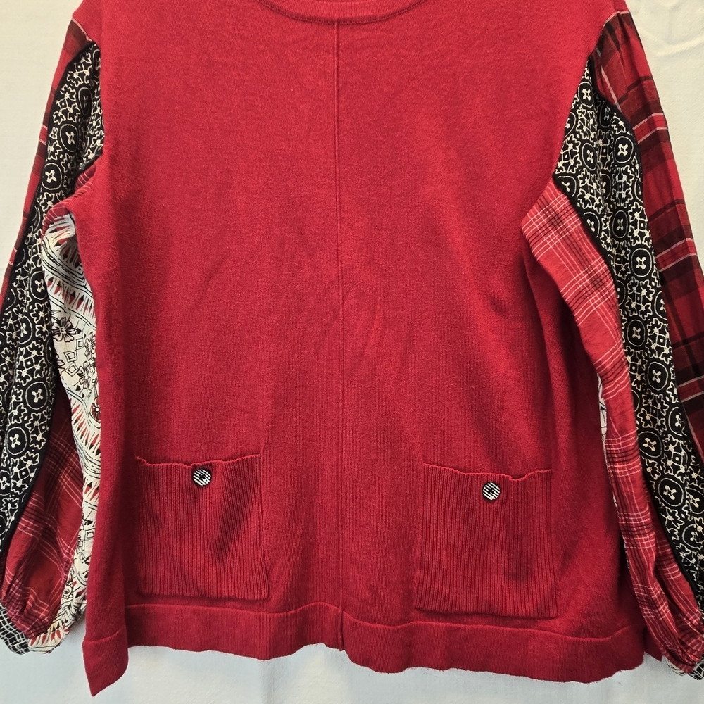 JOHN MARK Red Lightweight Sweater NWT with Patterned L/Sl Elastic Sleeves - Picture 5 of 11